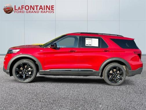 2023 Ford Explorer ST-LINE
