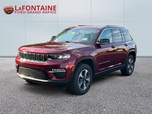 2023 Jeep Grand Cherokee BASE