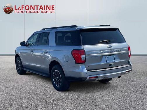 ICONIC SILVER METALLIC 2024 Ford Expedition XLT