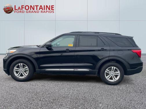 Black Metallic 2024 Ford Explorer XLT