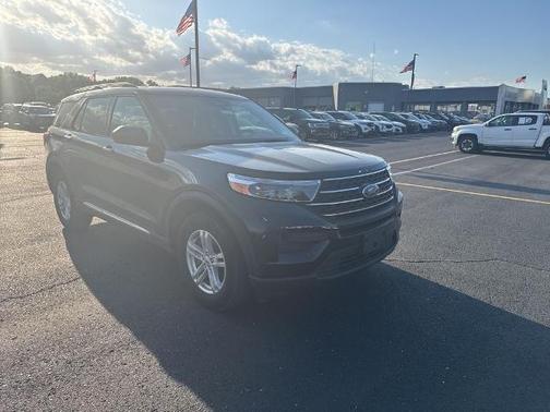 AGATE BLACK METALLIC 2023 Ford Explorer XLT