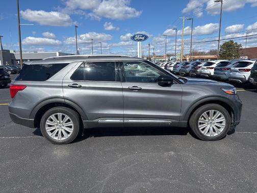 CARBONIZED GRAY METALLIC 2022 Ford Explorer LIMITED
