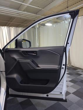 Ice Cap 2026 Toyota RAV4 Plug-In Hybrid SE