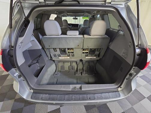 2015 Toyota Sienna XLE Premium