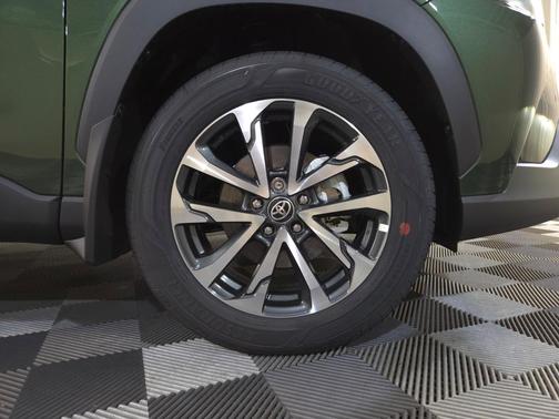 2025 Toyota Corolla Cross XLE