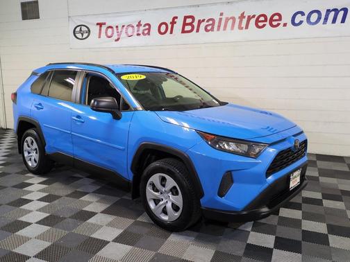 2019 Toyota RAV4 LE
