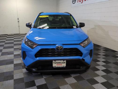 2019 Toyota RAV4 LE