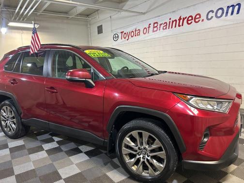 2020 Toyota RAV4 XLE Premium