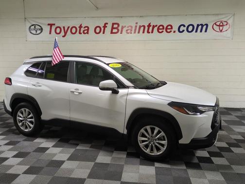 2022 Toyota Corolla Cross LE