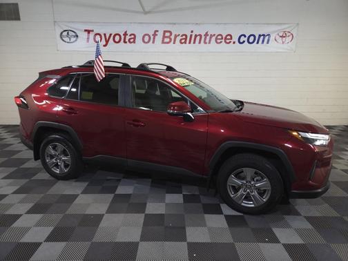 2024 Toyota RAV4 XLE