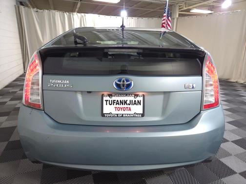 2014 Toyota Prius Three