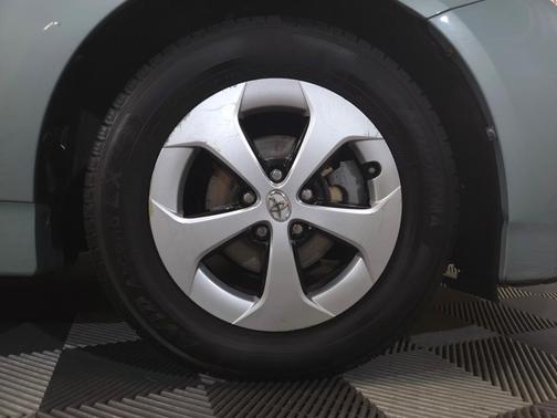 2014 Toyota Prius Three