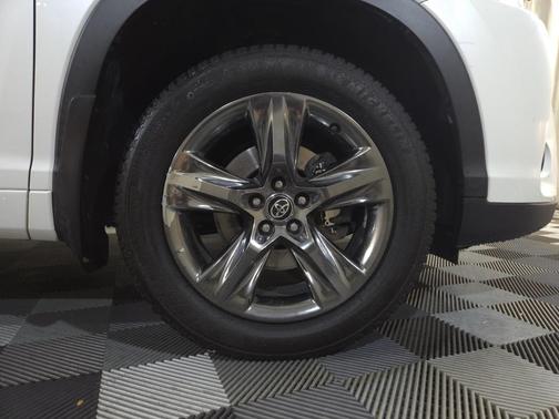 2018 Toyota Highlander Limited Platinum