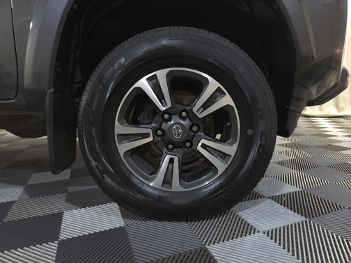 2019 Toyota Tacoma TRD Sport