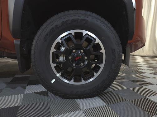 2025 Toyota Tacoma Hybrid TRD Off Road