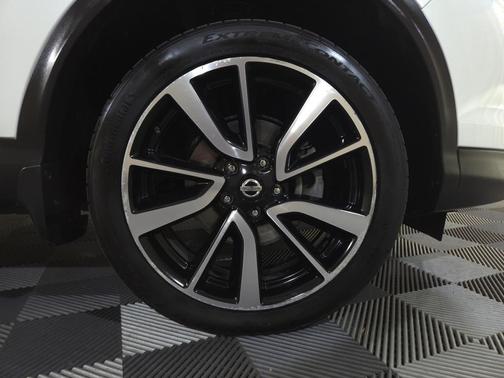 2017 Nissan Rogue Sport SL