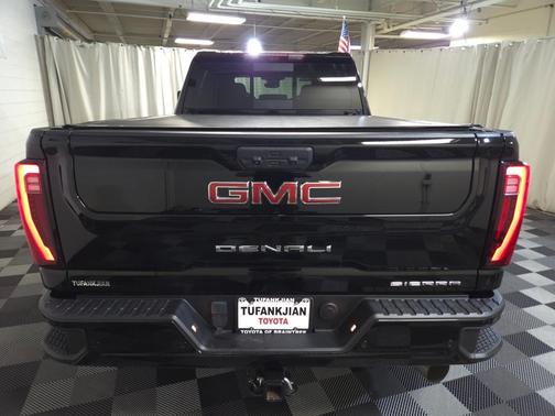 2024 GMC Sierra 2500 Denali