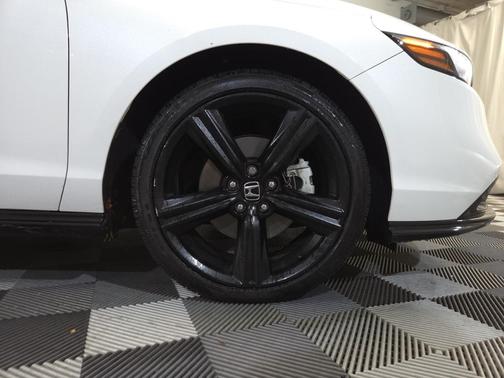 2023 Honda Accord Hybrid Base