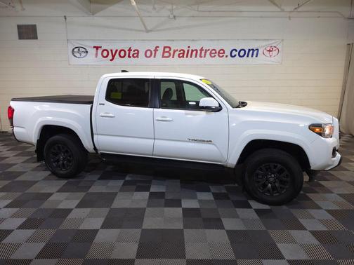 Ice Cap 2023 Toyota Tacoma SR5