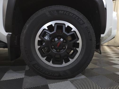 2025 Toyota 4Runner TRD Off Road