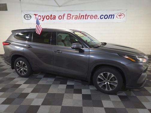 2022 Toyota Highlander XLE