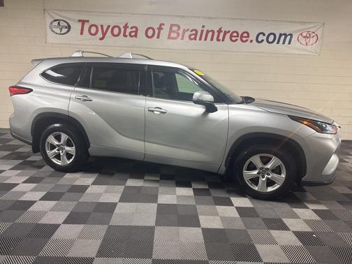 2021 Toyota Highlander LE