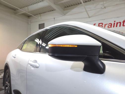 2025 Toyota Crown XLE