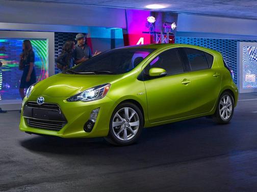 2016 Toyota Prius c Three