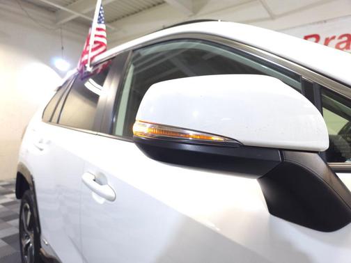 Ice Cap 2023 Toyota RAV4 Prime SE