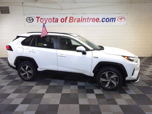 Ice Cap 2023 Toyota RAV4 Prime SE
