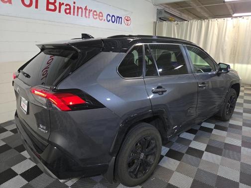2024 Toyota RAV4 Hybrid XSE