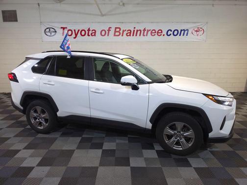 Ice Cap 2023 Toyota RAV4 XLE