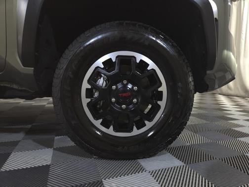 2025 Toyota Tacoma TRD Off-Road