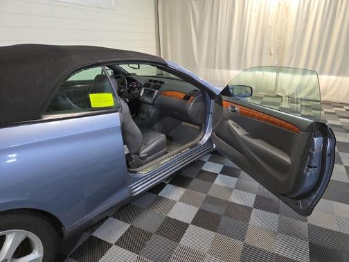 2007 Toyota Camry Solara SLE