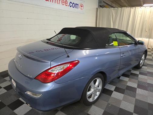 2007 Toyota Camry Solara SLE