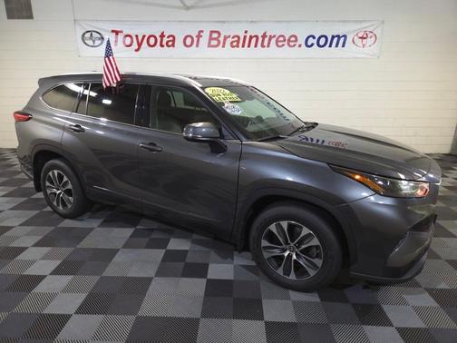 2022 Toyota Highlander XLE