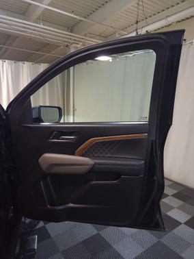 2023 GMC Canyon Denali