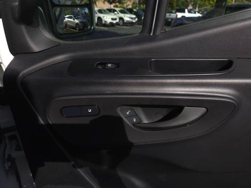 2025 Mercedes-Benz Sprinter 2500 Standard Roof