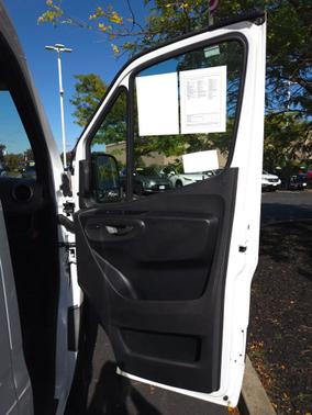 2025 Mercedes-Benz Sprinter 2500 Standard Roof