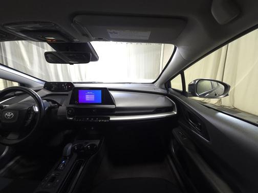 2023 Toyota Prius LE