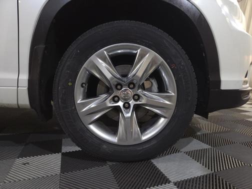 2015 Toyota Highlander Limited Platinum