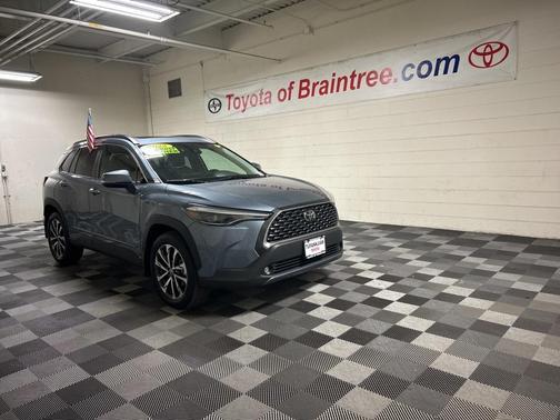 2022 Toyota Corolla Cross XLE