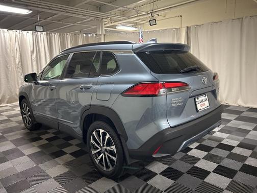 2022 Toyota Corolla Cross XLE