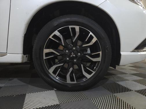 2018 Mitsubishi Outlander PHEV GT