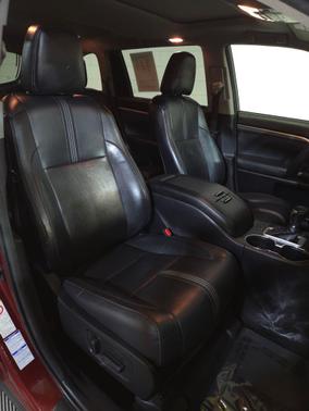 2017 Toyota Highlander SE