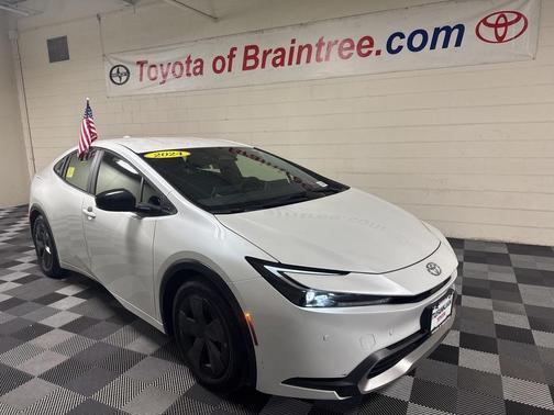 2024 Toyota Prius Prime SE