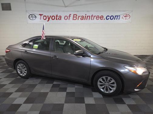 2017 Toyota Camry LE