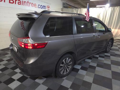 2020 Toyota Sienna Limited