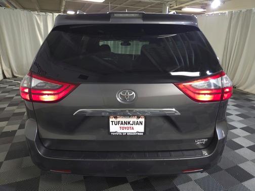 2020 Toyota Sienna Limited