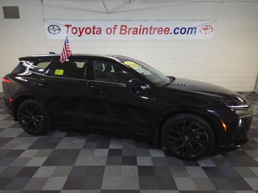 2025 Toyota Crown Signia Limited